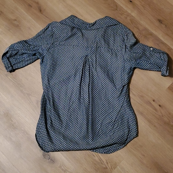 Button down - Picture 4 of 4